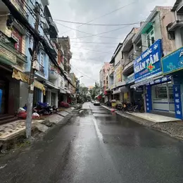 chính chủ cho thuê nhà mặt tiền kinh doang 3 tầng, đường 10m ở Linh tây Thủ đức