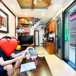 Bán nhà Hoàng Hoa Thám - Dân xây 5 tầng - Mặt tiền rộng - Nhỉnh 5 tỷ