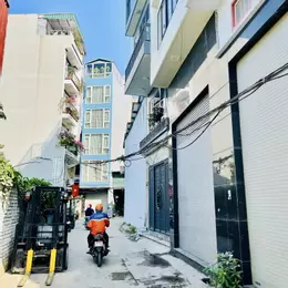 CHÍNH CHỦ GỬI BÁN NHÀ Ỷ LA - 3 MẶT THOÁNG - 30M Ô TÔ TRÁNH - NHÀ MỚI ĐẸP giá chỉ hơn 4 ĐỒNG