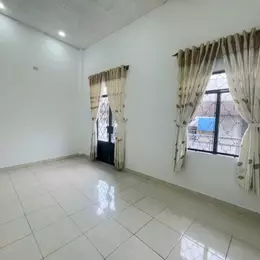 Bán nhà 2 tầng mặt tiền đường 23/10, vị trí ngay khu đô thị Vĩnh Điềm Trung Nha Trang