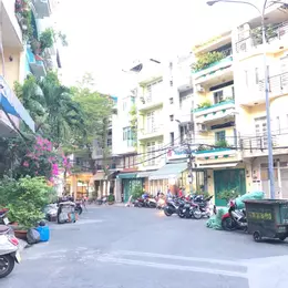 Hẻm xe tải đẹp Thành Thái Quận 10 - Vị trí kinh doanh đẹp - 3 tầng 68m2 - Chỉ 20 tỷ