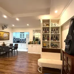 CẦU GIẤY - VỊ TRÍ ĐỈNH, Ở NGAY, TIỆN VỊ ÍCH NGẬP TRÀN KHU VỰC VÀNG, NỘI THẤT SANG ĐẸP
Diện tích :