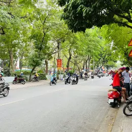 nhà đẹp Ngọc Lâm, 45m x 5 tầng, kinh doanh, ôtô đỗ cửa, chỉ 12 tỷ