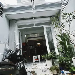 Sát mặt tiền Q4 
Ngang 3 Dài 15 - 3 tấm dưới 4 tỷ q4