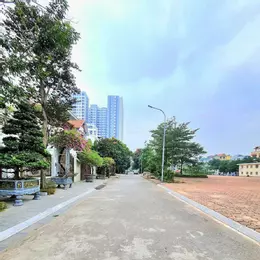 Cần thanh khoản gấp lô đất dịch vụ cho những nhà đầu tư xây bán, dân mua tự xây 130m giá 17.3 tỷ