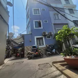 SÁT MẶT TIỀN HẺM BA GÁC MÁY QUAY 

 VÈO VÈO 
NGANG 3,7 NỞ HẬU 4 DÀI 5,8 M 

ĐÚC 5 TẤM 
DƯỚI