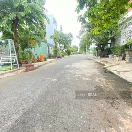 BÁN NHÀ CHỦ NGỘP - 4 TẦNG GẦN UBND THÀNH PHỐ - ĐƯỜNG 8M - DIỆN TÍCH 100M² - 5x20 -4 TẦNG- KHU PHÂN