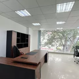 Cho thuê văn phòng sàn 110m2 view kính tặng nội thất như hình siêu hot trung tâm Quận 3