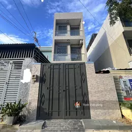 Nhà Phạm Văn Đồng Hẻm Xe Hơi, Giá 5,1 , 52m2, 3PN, 3WC, mặt tiền 4m