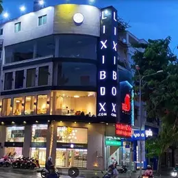 Cho thuê nhà góc 2 mặt tiền Phan Xích Long, 5 tầng 5x18m giá chỉ 9xtr/th thương lượng.