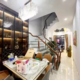 Bán nhà bên phố Trần Phú 50m vỉa hè kinh doanh đỉnh trước mặt rộng chỉ nhỉnh 13,3 tỷ VNĐ.