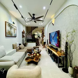 🏡 BÁN NHÀ SIÊU ĐẸP TẠI BỒ ĐỀ - LONG BIÊN - Diện tích: 57m²•4 tầng hiện đại.

• Giá bán: Hơn 9 tỷ