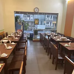 Bán 50M mặt phố trần hưng đạo tặng nhà lô góc hoàn kiếm