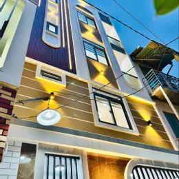 Nhà Đẹp Thích Quảng Đức, P5, Phú Nhuận. 1 trệt 3 lầu đúc, sân thượng. 5x5m2 giá 5.5 tỷ