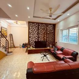 HÀNG HIẾM - BÁN NHÀ NGỌC LÂM - LONG BIÊN - DÂN XÂY -  MẶT TIỀN RỘNG  - 3 BƯỚC RA PHỐ - DT 58m x 4