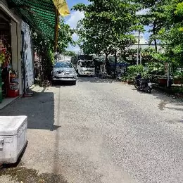 97m2 ngang 5.4 x 18m, 4 phòng cho thuê 240tr/năm, hẻm 8m xe hơi thông, 300 Nguyễn Văn Linh, Bình
