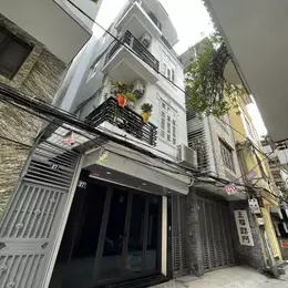 Nhà mới phố Trần Khát Chân 4 tầng x 40m2 ô tô đỗ cỗng 10 tỷ