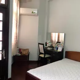 Chủ mua Nhà TO, sang nhà nhỏ P.TÂNSƠNNHÌ, Q.TP 130m2 ngang ~8m vuông A4 chỉ 16 tỉx