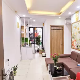 Bán nhà H2 Hoàng Quốc Việt Sát Phố Ở Ấm Áp Nội Thất Đẹp 21m2 5 tầng 3.5 tỷ