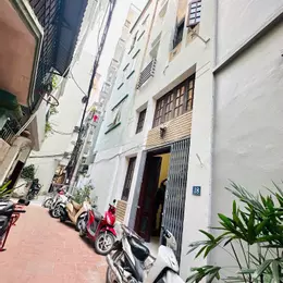 B.ÁN NHÀ 138 GIÁP BÁT VỊ TRÍ ĐẸP - NHÀ ĐẸP - TIỆN ÍCH BẠT NGÀN