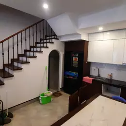 HIẾM NHÀ ĐẸP LONG LANH 5 TÂNG-NGÕ THÔNG Ô TÔ ĐỖ CỬA -TRUNG TÂM NGỌC THỤY 6,7 TỶ LONG BIÊN