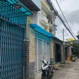 Nhà 2 tầng đường PHAN VĂN HỚN, phường TÂN THỚI NHẤT, Q12, dt 80m2 (4,3mx19m). Hẻm ôtô Giá 4,55Tỷ