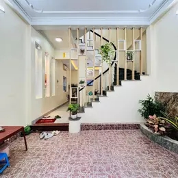BÁN NHÀ NGỌC THỤY-LONG BIÊN 5.6 TỶ 43m, 4 TẦNG, MT 4.3m, AN SINH TỐT, FULL NỘI THẤT.