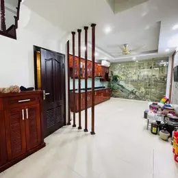 BÁN NHÀ HIẾM ĐƯỜNG NGUYỄN VĂN HUYÊN - DT 66M2 X 5 TẦNG - MẶT TIỀN 4M - GIÁ 19 TỶ TL