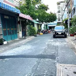 Bán nhà Thoại Ngọc Hầu, Tân Phú- 4x20m - 3 tầng chỉ 8.7 tỷ Hẻm xe tải