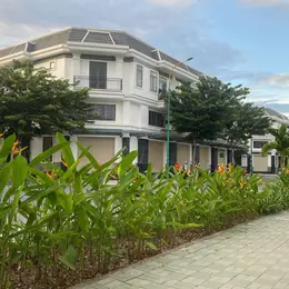 Cần bán nhà đẹp tại Hòa Lợi, Bến Cát – Gần KCN VSIP 2, thiết kế hiện đại, sổ hồng riêng!