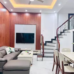 Bán nhà phố Giáp Bát, Hoàng Mai 35m, 4 tầng. Giá: 7.3 tỷ