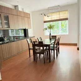 Bán nhà phố Dọc Bún 1, ô tô đỗ cửa, 5 tầng, 50m, 13.5 tỷ