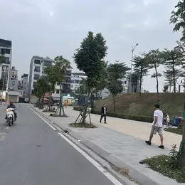 PHÂN LÔ TĐC - NGỌC THỤY - 45M NHÀ ĐẸP Ở NGAY VỈA HÈ MT KHỦNG, KD  7,2M - NHỈNH 11 TỶ