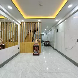 +1 BÁN NHÀ GẦN Q1 - LÊ VĂN DUYỆT - 53M2 - 3 TẦNG- 5 PHÒNG - CHỈ 6.2