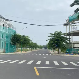 Nhà phố thương mại Hòa Lợi: Giá rẻ, pháp lý chuẩn, đầu tư là thắng!
Hoa Loi Commercial Townhouse: