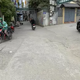 NHỈNH  8 tỷ có nhà 40m2 7 tầng 11p khép kín. View Royal City. Độc hiếm 1 căn duy nhất