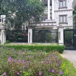 + Bán Căn Biệt Thự cao cấp 3 tầng , diện tích 300m2 , mặt tiền 12m . Vị trí đẹp nhất nhì Cipucha