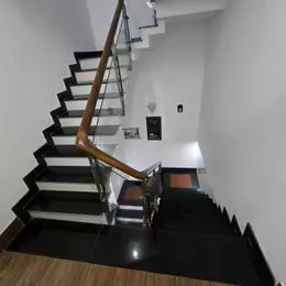 Nhà HXH Hồ bá phấn diện tích 100m, 3 tầng, khu tiện ích