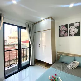 Máy in tiền-2.4tỷ/năm-26 Phòng Vip-Mặt Tiền Khủng-Ô Tô Đỗ Cửa