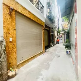 NHÀ MỚI TINH - GẦN PHỐ - NGÕ RỘNG