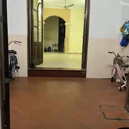 Cho thuê tầng 1 nhà mặt ngõ Phố Sơn Tây,  Phường Quang Trung, Quận Đống Đa, Hà Nội