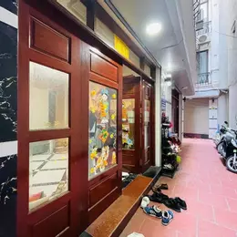 B.ÁN NHÀ TÂY HỒ - LẠC LONG QUÂN, 5 TẦNG, 3 P NGỦ, Ở LUÔN, GẦN HỒ TÂY  (chỉ 7.9 t.ỷ)