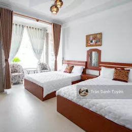 Khách sạn 6 tầng mặt tiền Đường Mê Linh TTTP Nha Trang, có giấy phép PCCC, KD đầy đủ