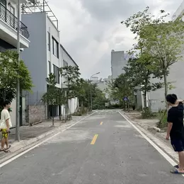 Chính chủ bán 85m2 đất Thượng Thanh, Long Biên. Đường phân lô, gần đường 40m, view siêu thoáng