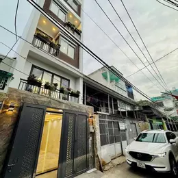 SIÊU PHẨM 6 TẦNG - XE TẢI ĐẬU CỬA - THIẾT KẾ HIỆN ĐẠI - ĐẲNG CẤP - NGAY BÊN TRƯỜNG PHAN CHU TRINH