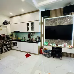 5.xx tỷ bán nhà bạch mai 5 tầng long lanh ở ngay hai bà trưng