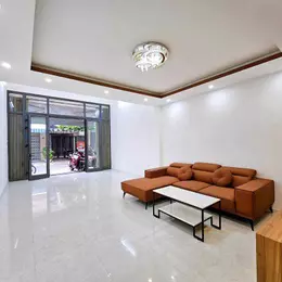 Bán nhà mới 4 tầng 250m2 đường 5m5 ngay Lý Thái Tông