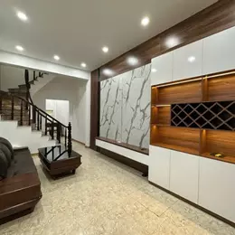 HIẾM - NHÀ NGỌC THUỴ - LONG BIÊN - 5 TẦNG - GIÁ NHỈNH 6 TỶ
NHÀ ĐẸP - CÁCH 30M RA PHỐ NGỌC THUỴ -