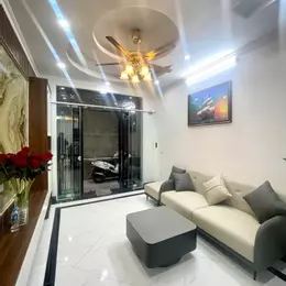 Bán nhà Phố Hào Nam_5 tầng kiên cố_ Ngõ rộng thoáng _35mx5T_Giá: 7.5 tỷ.