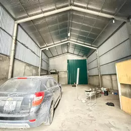 Cho thuê kho 300m Trung tâm Thanh Trì có điện 3 fa, giá 70k/m2